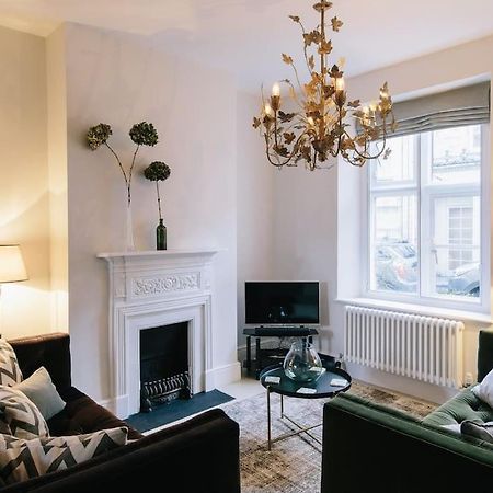 Beautiful House, Cirencester Centre, Parking Экстерьер фото
