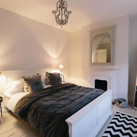 Beautiful House, Cirencester Centre, Parking Экстерьер фото