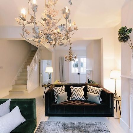 Beautiful House, Cirencester Centre, Parking Экстерьер фото